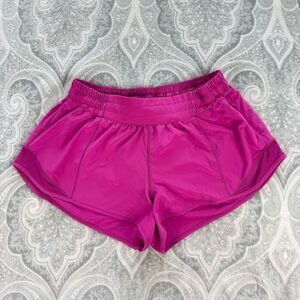 Womens Lululemon Hotty Hot Short II *2.5